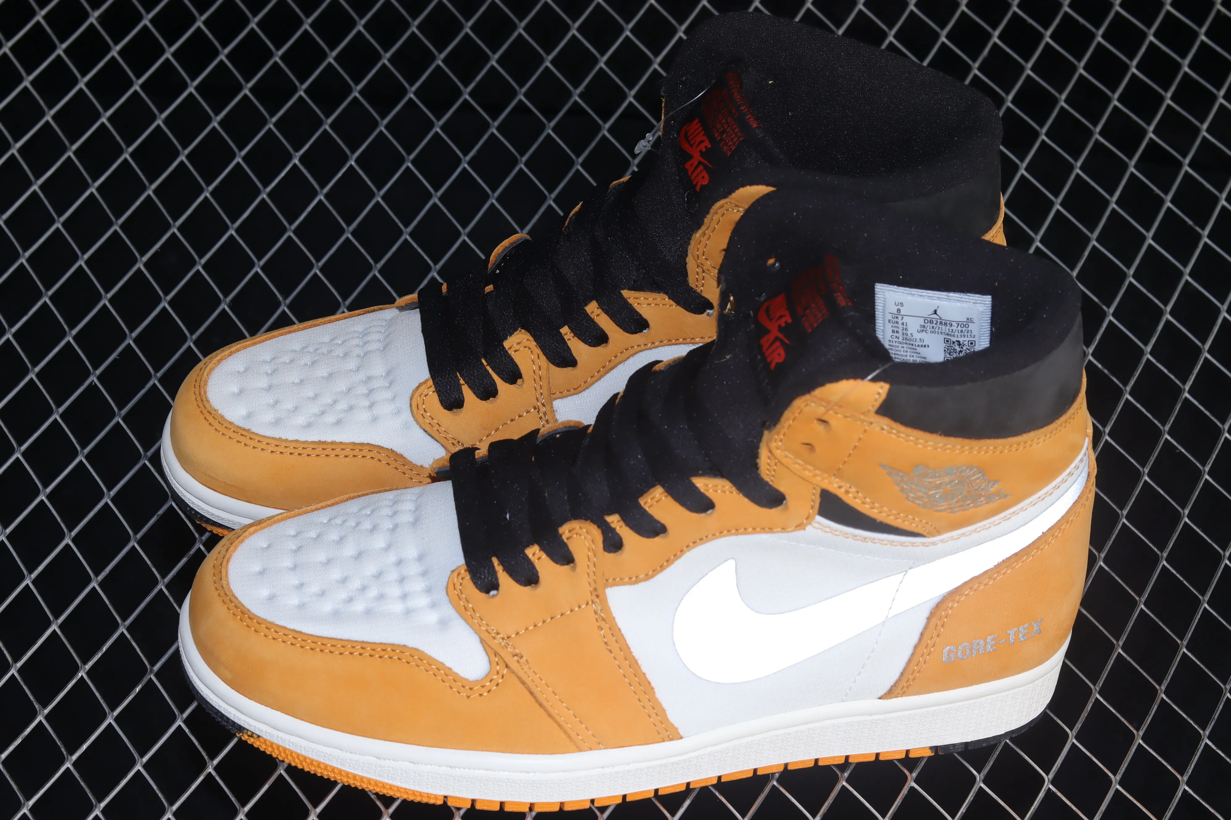 All categories Air Jordan Jordan series basketball shoes Air Jordan 1 High Air Jordan 1 High Retro AJ1 Joe 1 black and white 3M reflective high-top basketball shoes DB2889-700